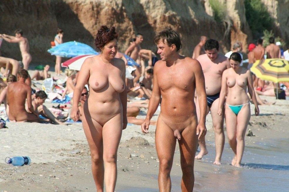 Putain sur les plages nudistes