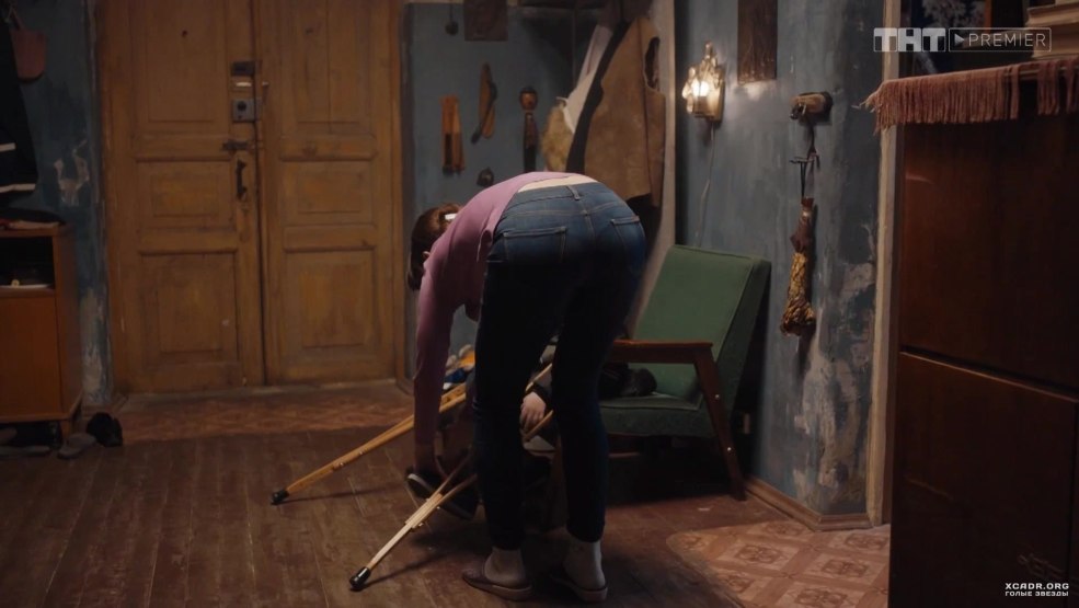 Alena Mikhailova en sous-vêtements