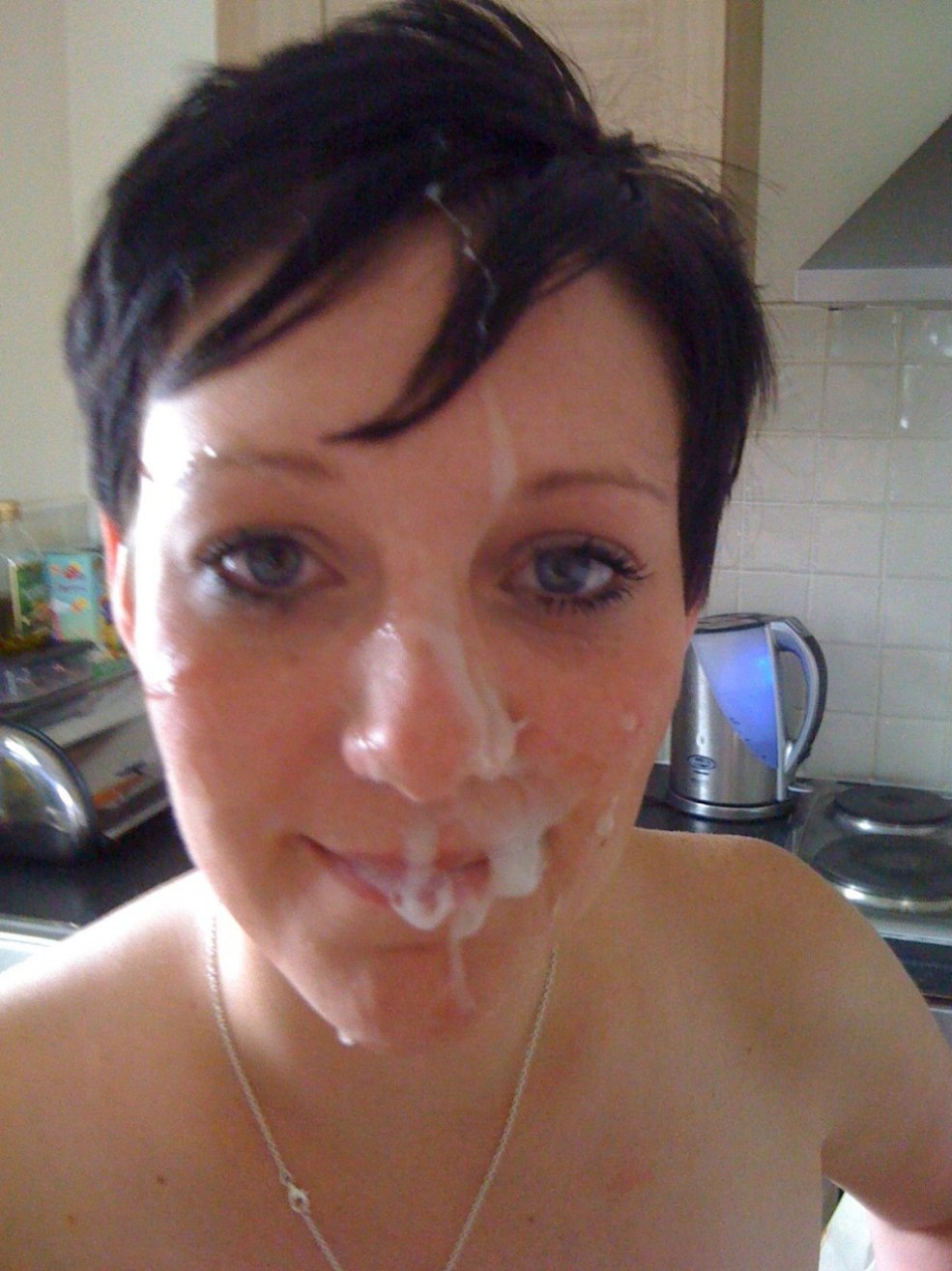 Visages de filles après pipe