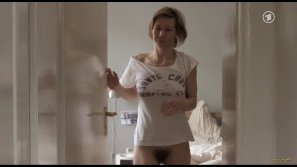 Sandra Hüller Nude Bush and Sex - Mouvement brownien (2010)