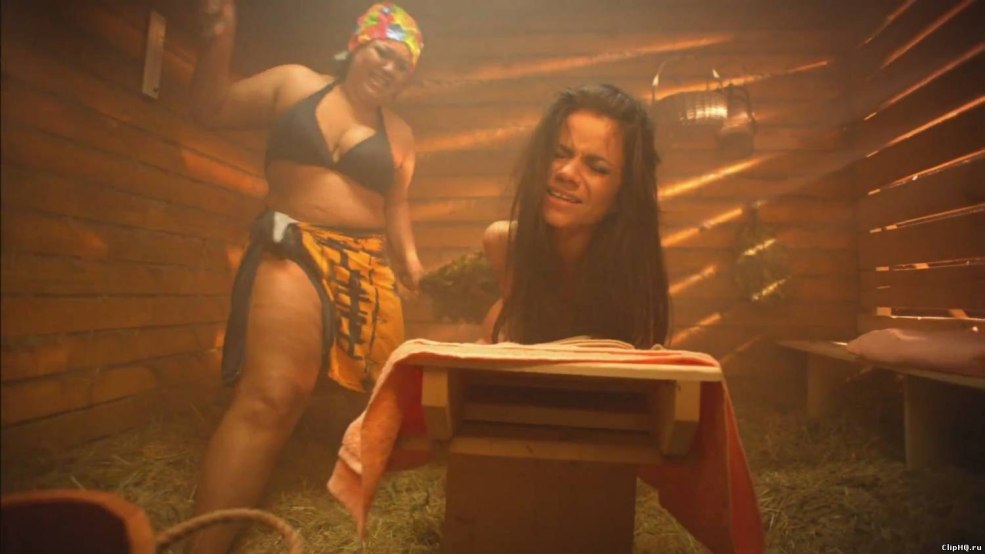 Bianca sur Zoya sans carrés