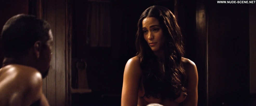 Paula Patton Film Deux troncs