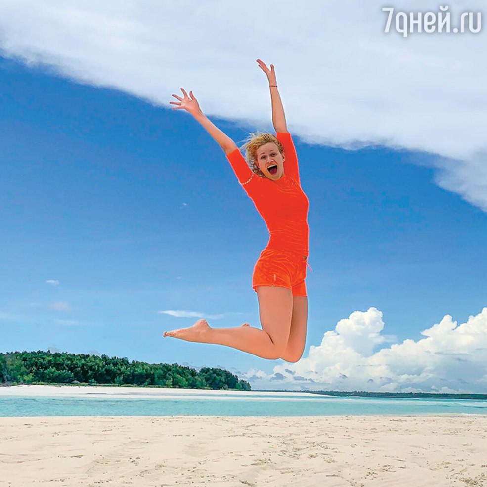 Marina Domozhirova paradis