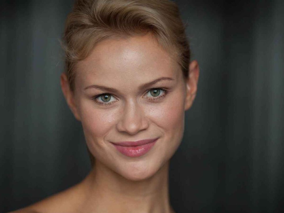 Actrice de Maria Domozhirova