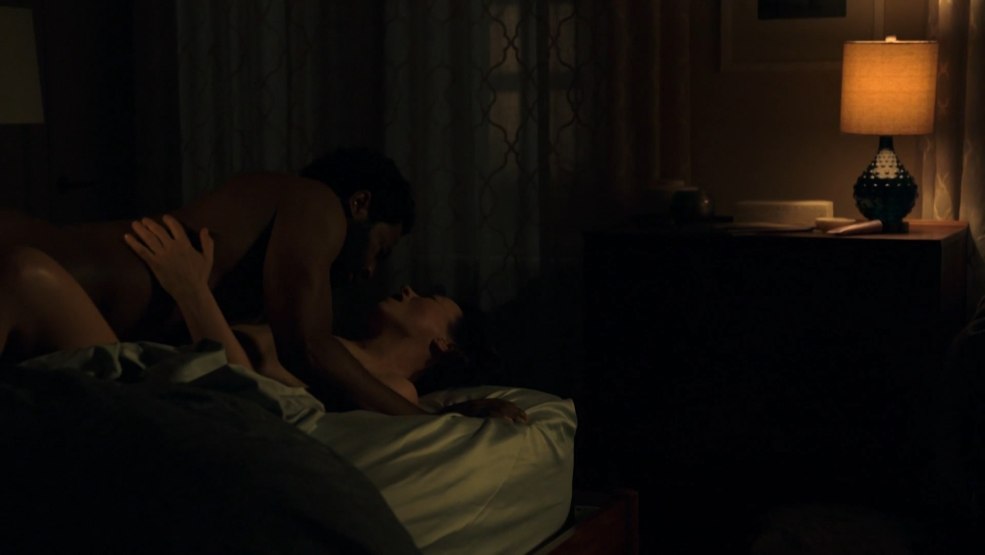 Olivia Tirlby ressemble à une actrice porno