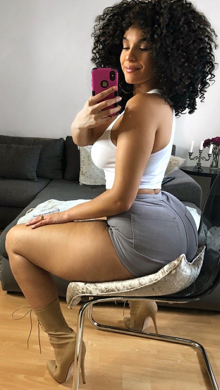 Emira kowalska chaude