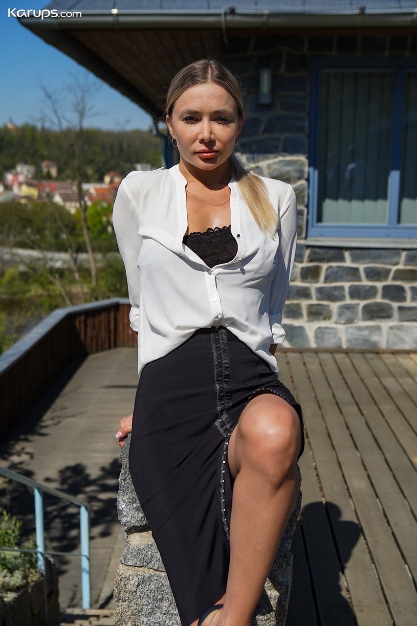 Ursula Korbero dans la série Paper House