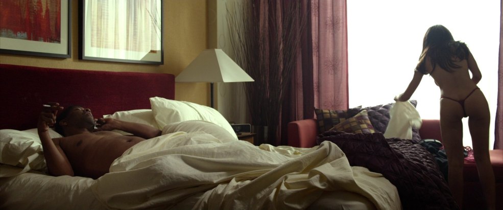 Strip-tease de Nadine Velazquez