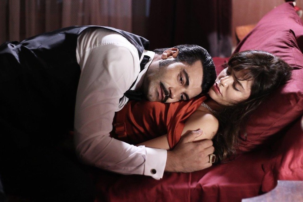 Karina Cross in Tard