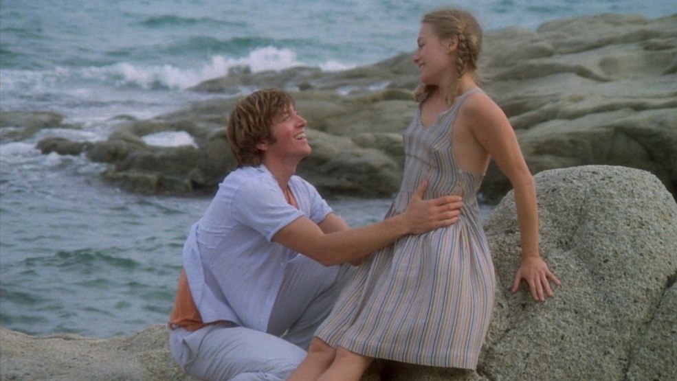 Filles endormies dans la même pièce