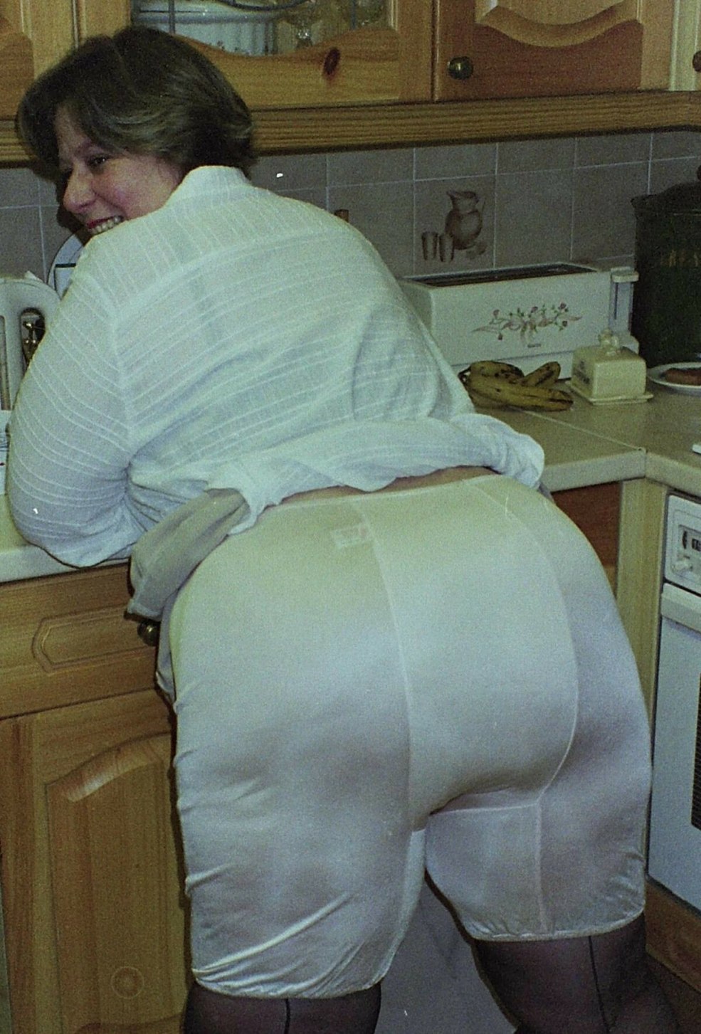 Les fesses des femmes dans les pantalons