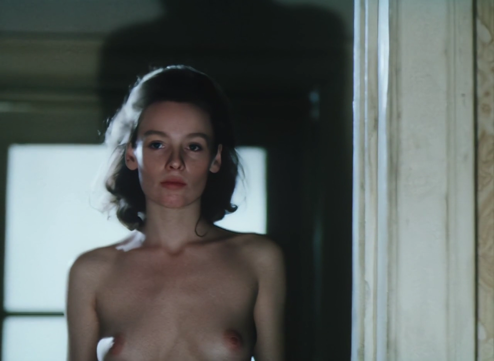 Elizabeth Boyarskaya nue dans le film