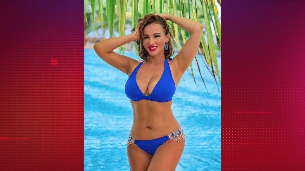 Anfisa Tchekhov sans vêtements