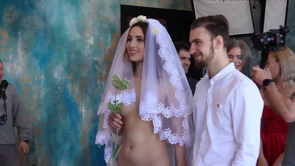 Les copines de la mariée nue