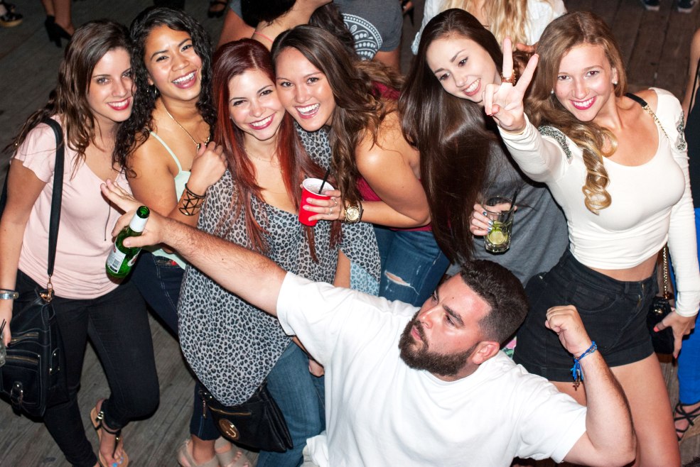 Parties nues sur Ibiza