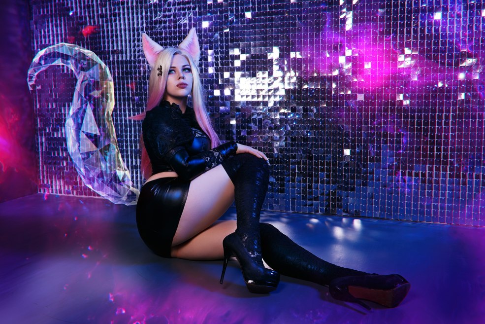 Alice Arefiva Kospley Pikachu