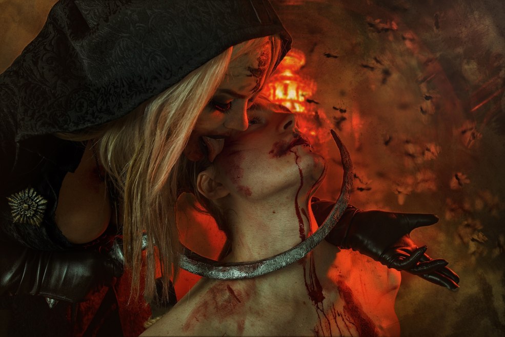 Resident Evil Village Lady Dimitrescu Cosplay