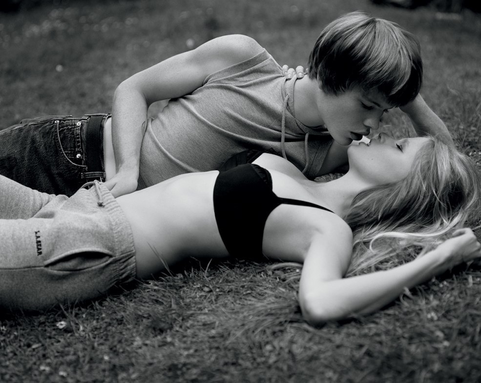 Caresses des adolescents