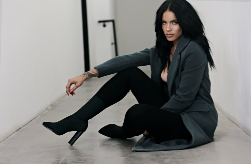 Maillot de bain transparent sur la plage