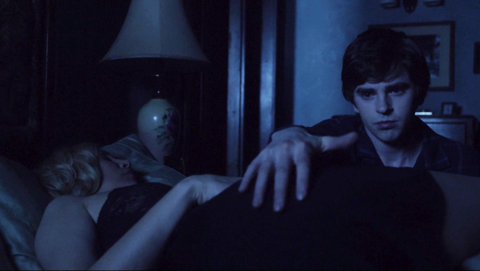 Bates Motel Frank Scene Norm et Norman