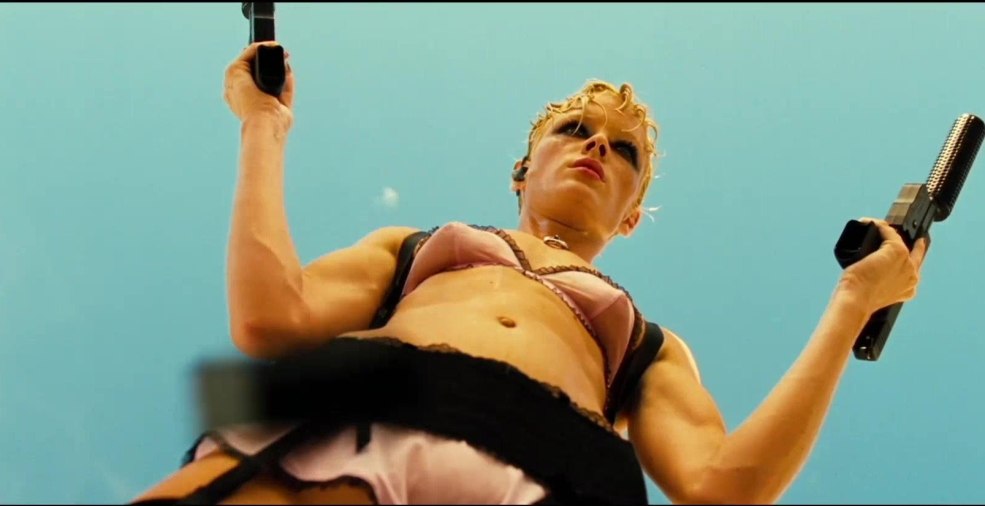 Amber Valletta est érotique