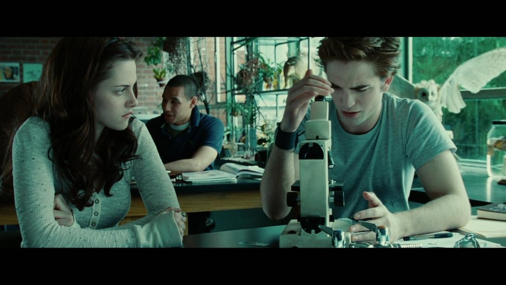 Robert Pattinson et Kristen Stewart Kiss