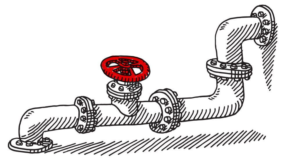 La fille a attaché le gars au lit