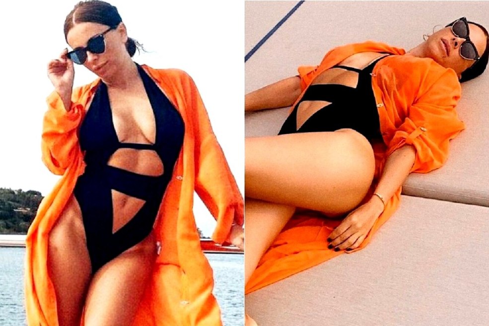 Blonde mature sur un yacht