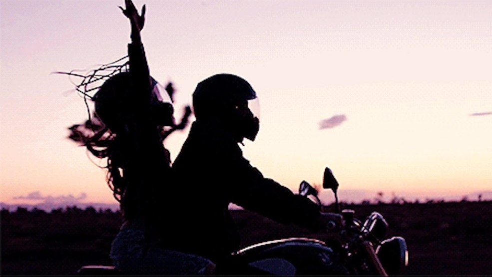 Maria Louise Mendes plus Saiz