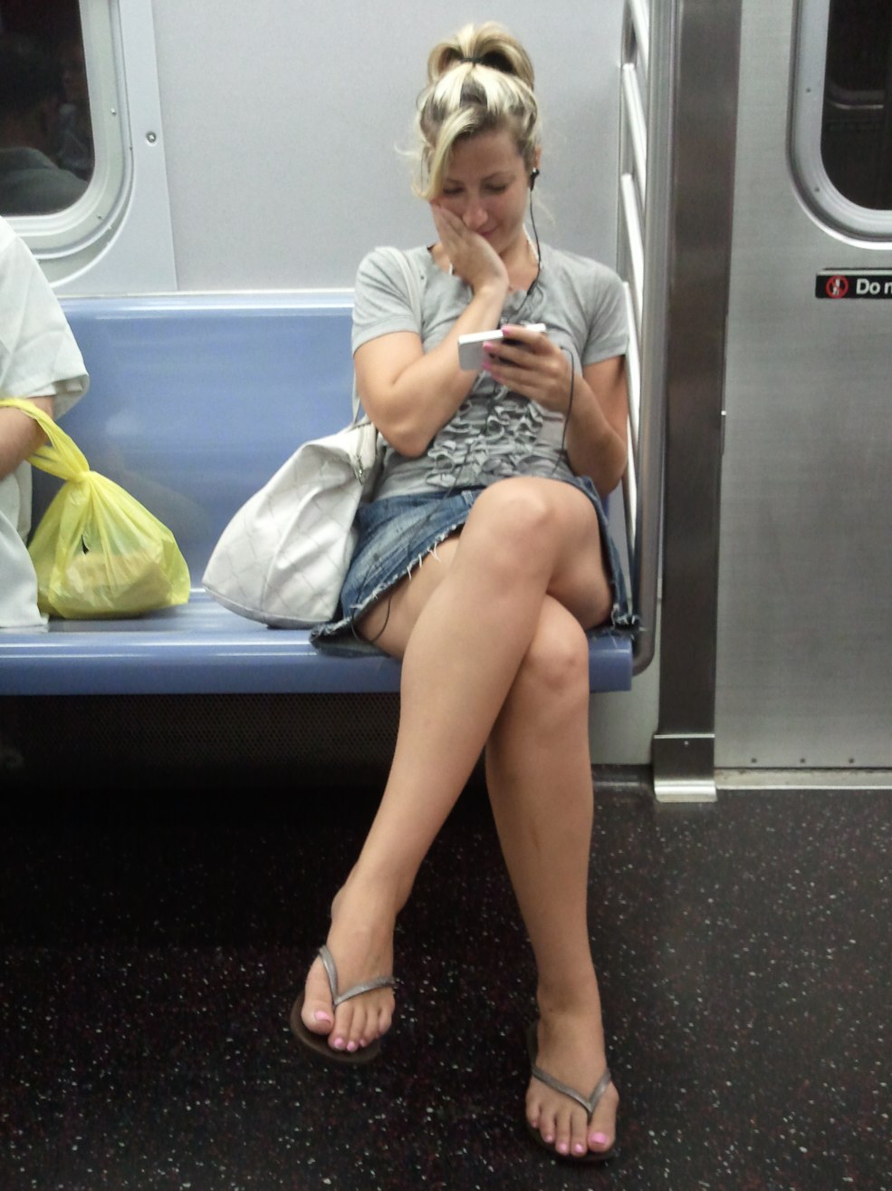 Jois de fétiche des pieds dans les schistes