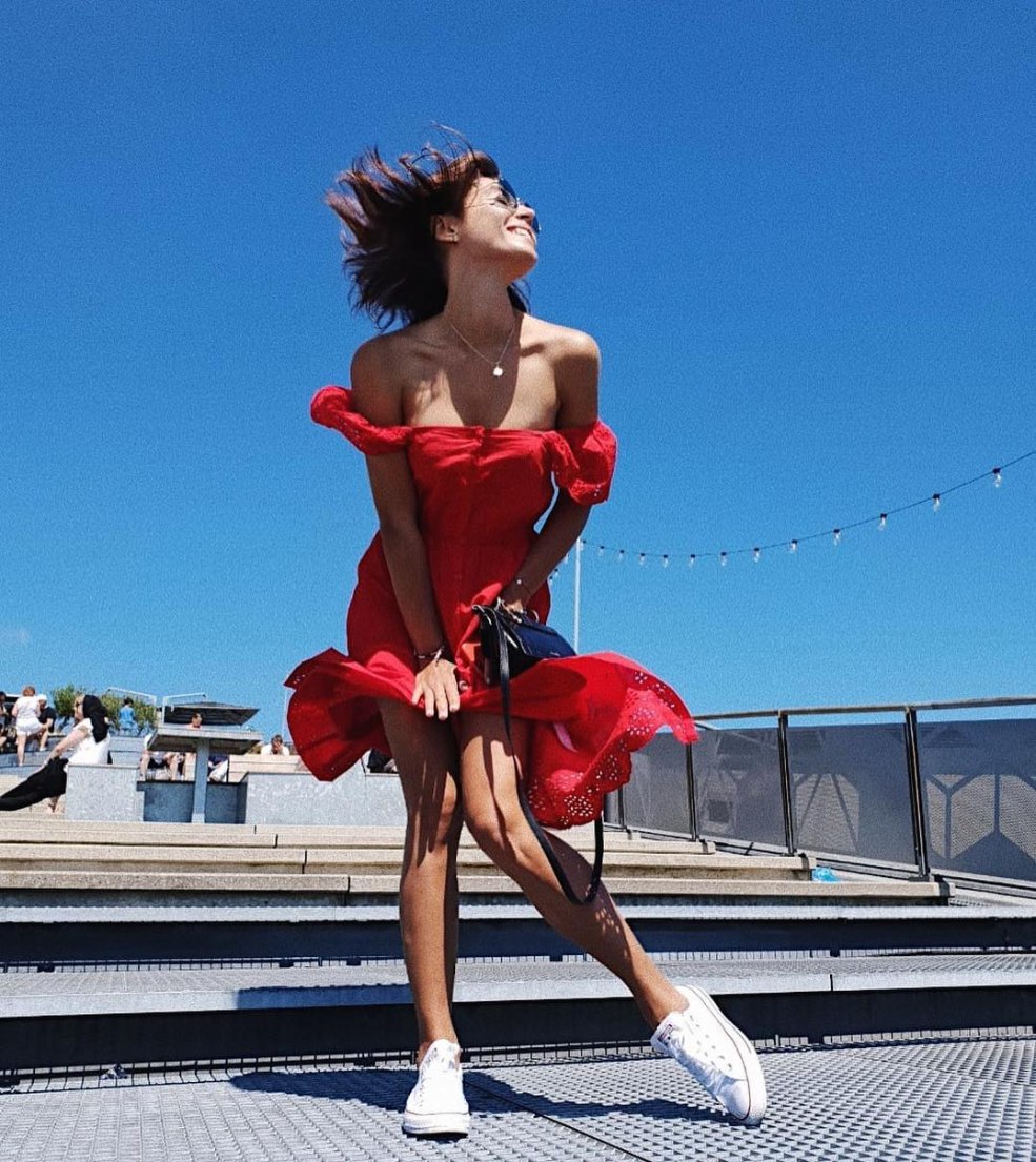 Alina Lanina dans les sous-vêtements de Sasha Tanya