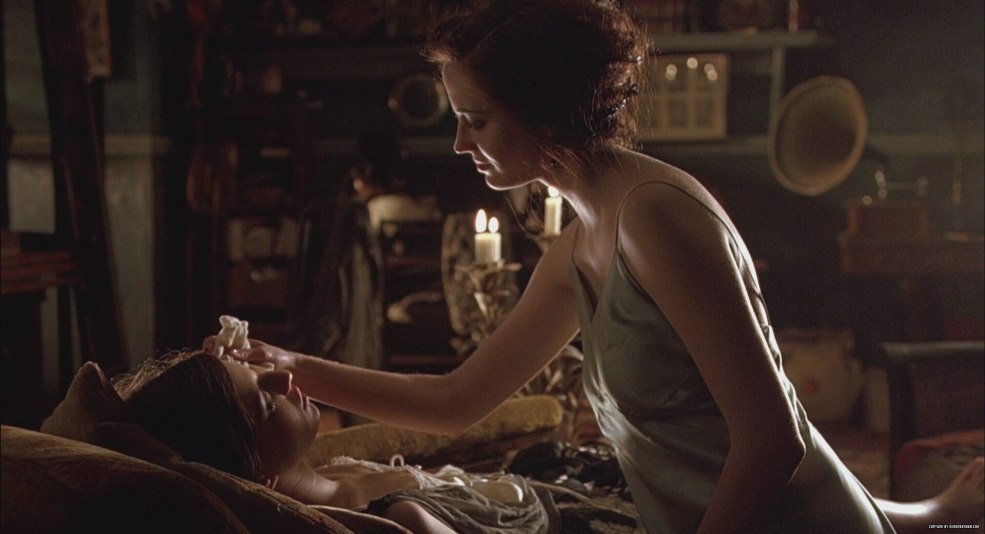 Sans sous-vêtements à la télévision