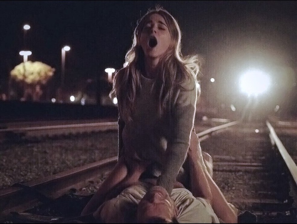 Pas de pantalon en métro Moscou