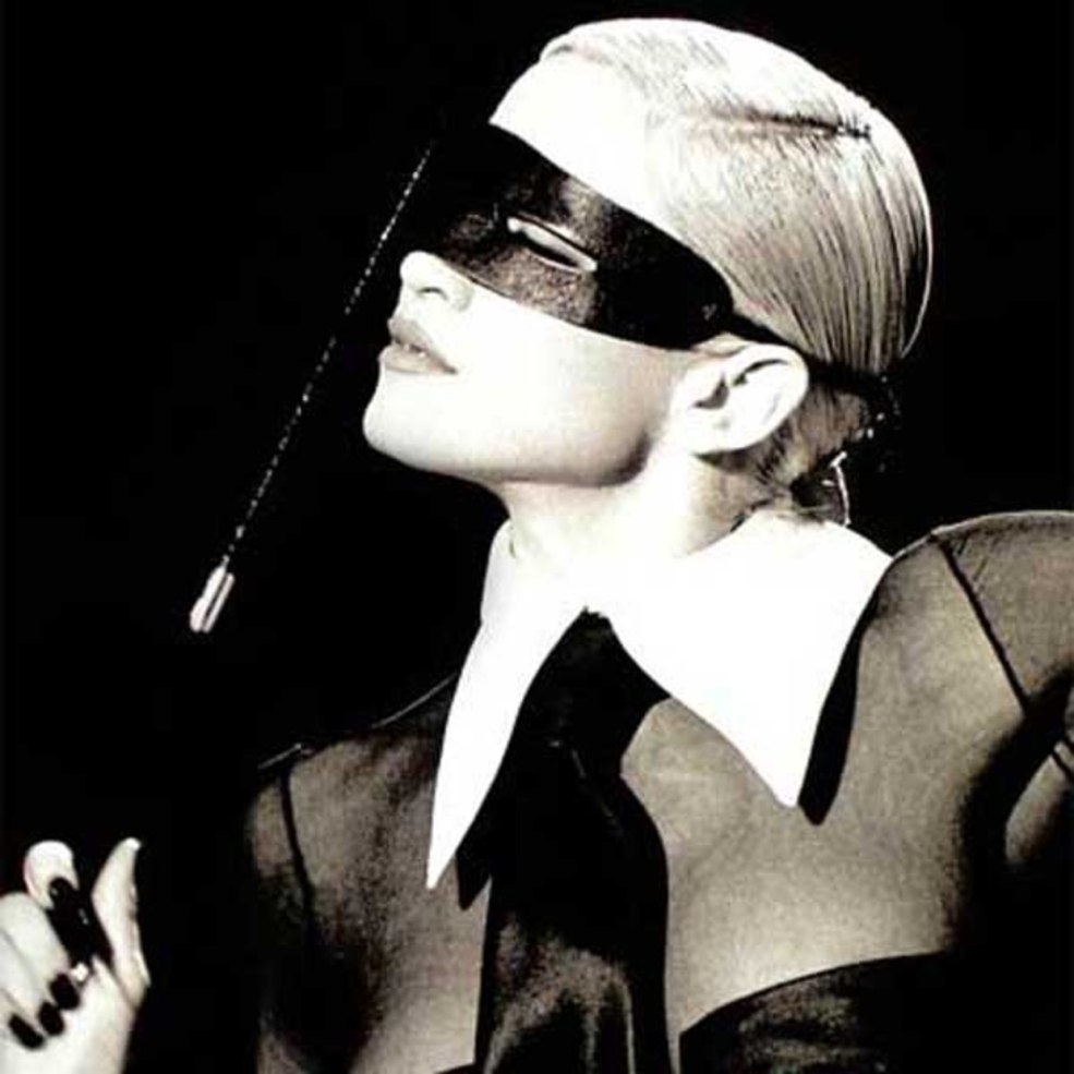 Madonna avec un fouet