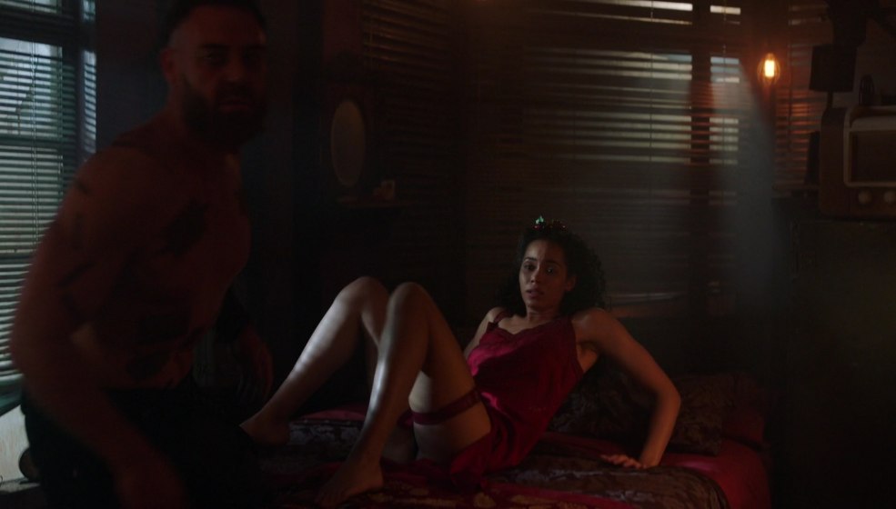 Scènes érotiques de Madlen Mantock