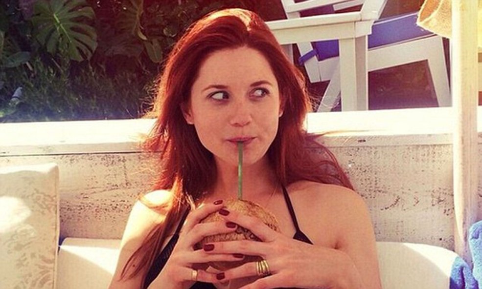 Bonnie Wright Paparazzi