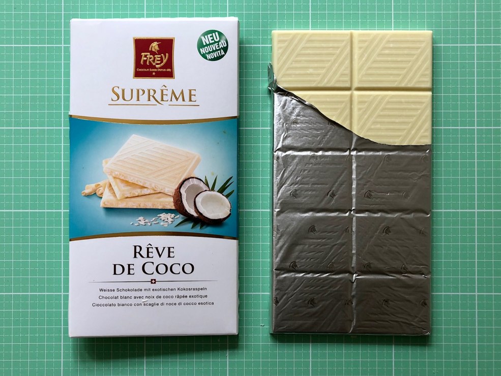 Crème glacée avec noix de coco
