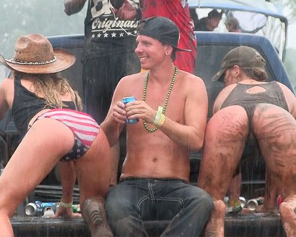 Les lits américains sont nus