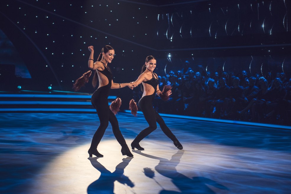 Même couples de sexe en danse de salon