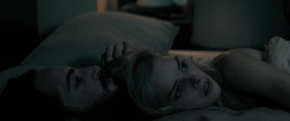 Scènes de lit karly chaikin