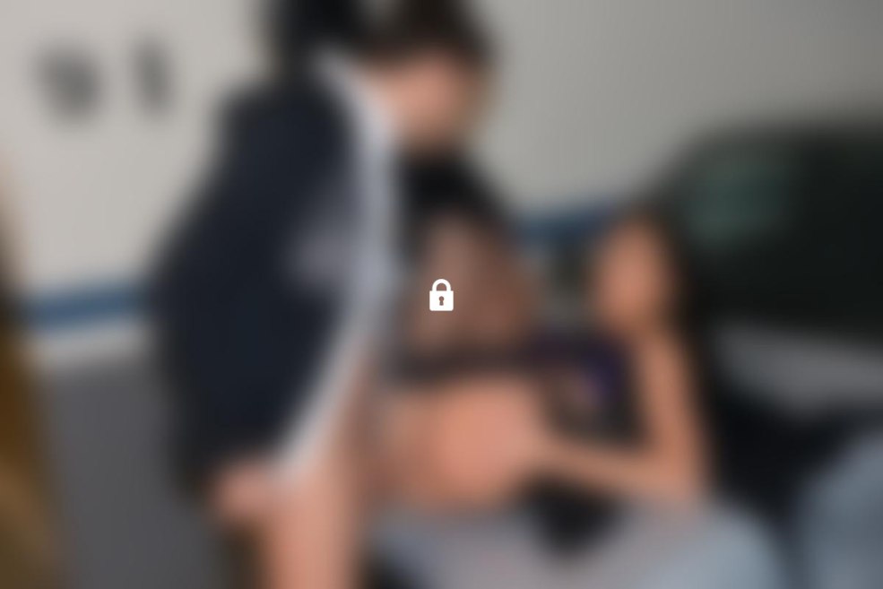 Anal avec une brune mature en collants