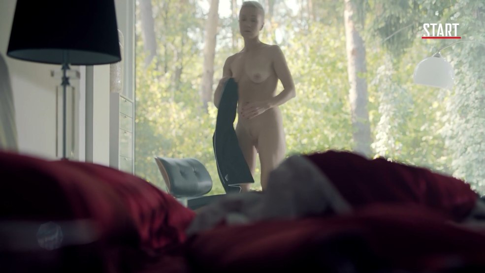 Naked Daria Moroz dans la série "Casters"
