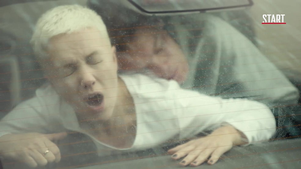 Scène de lit olga sutulova