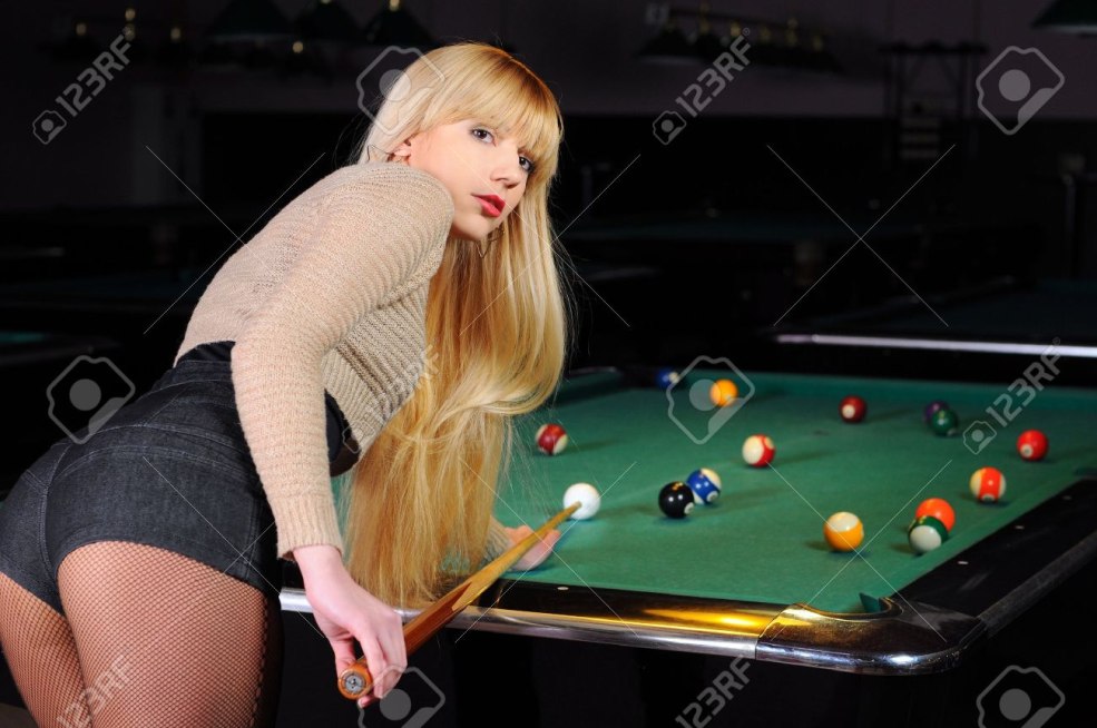 Ursula Korbero dans la série Paper House