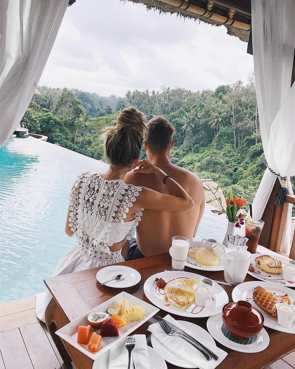 Le petit déjeuner est ensemble