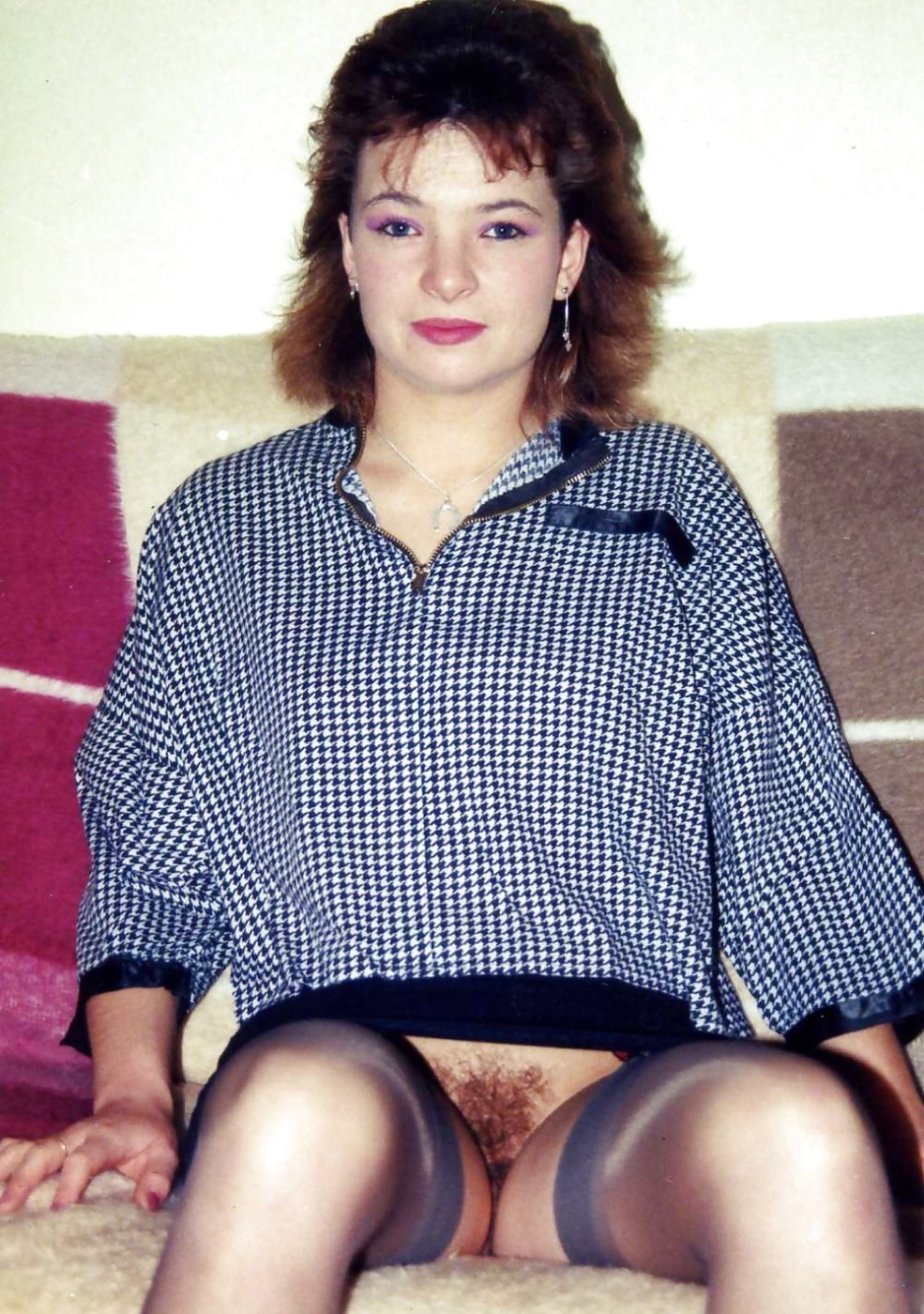 Femmes rétro avec des chattes velues