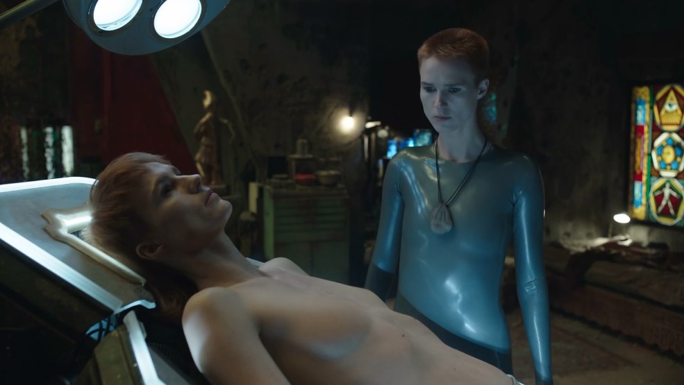 Amanda Collins Raed par les loups nue