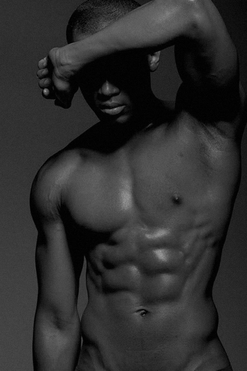 modèle masculin noir noir