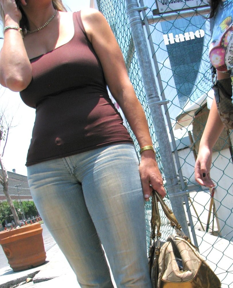 Valentina Nappi en pantalon