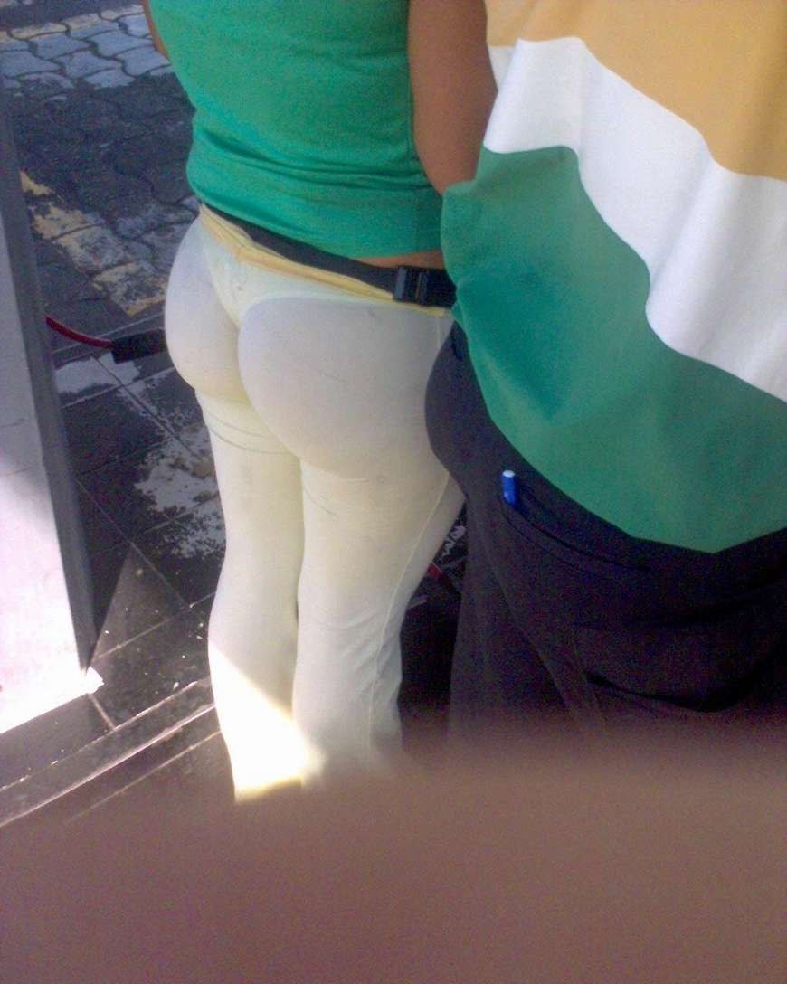 Michel Sarmiento en sous-vêtements